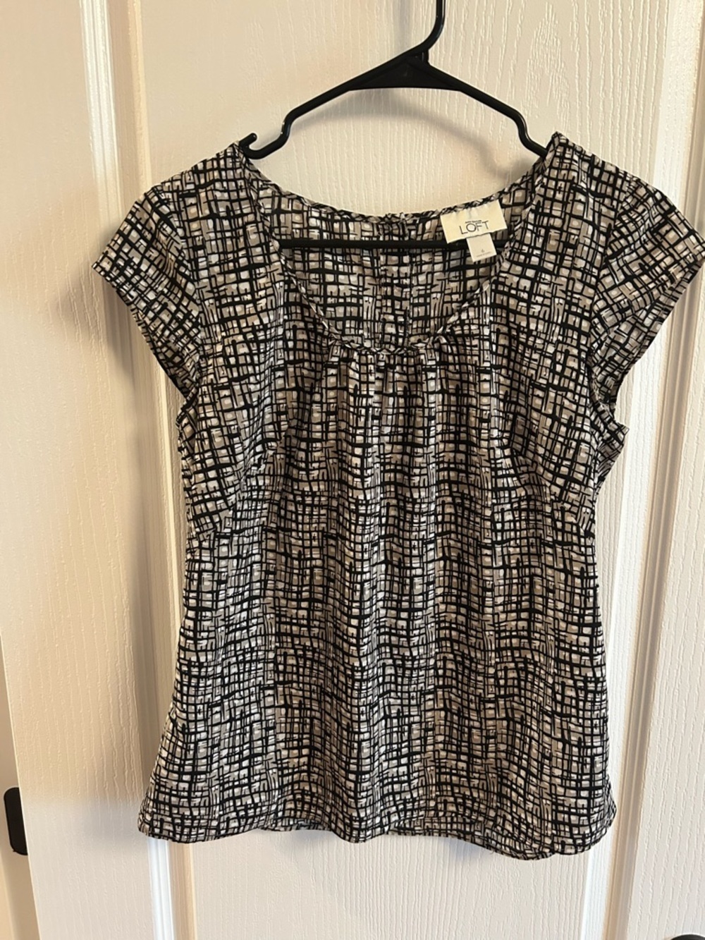 LOFT Black & White Grid Print Cap Sleeve Top